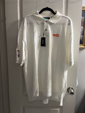 Ashworth White Polo with Orange 'Wheaties’ and NBA logo Size XL NWT